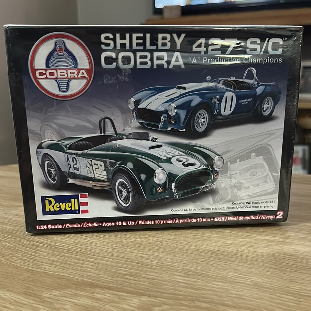 Revell Shelby Cobra 427 S/C Model Kit